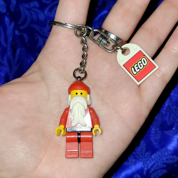 🎅 LEGO Santa Minifigure Keychain - Cute Stocking Stuffer!! 🎄🎁 - Picture 3 of 12
